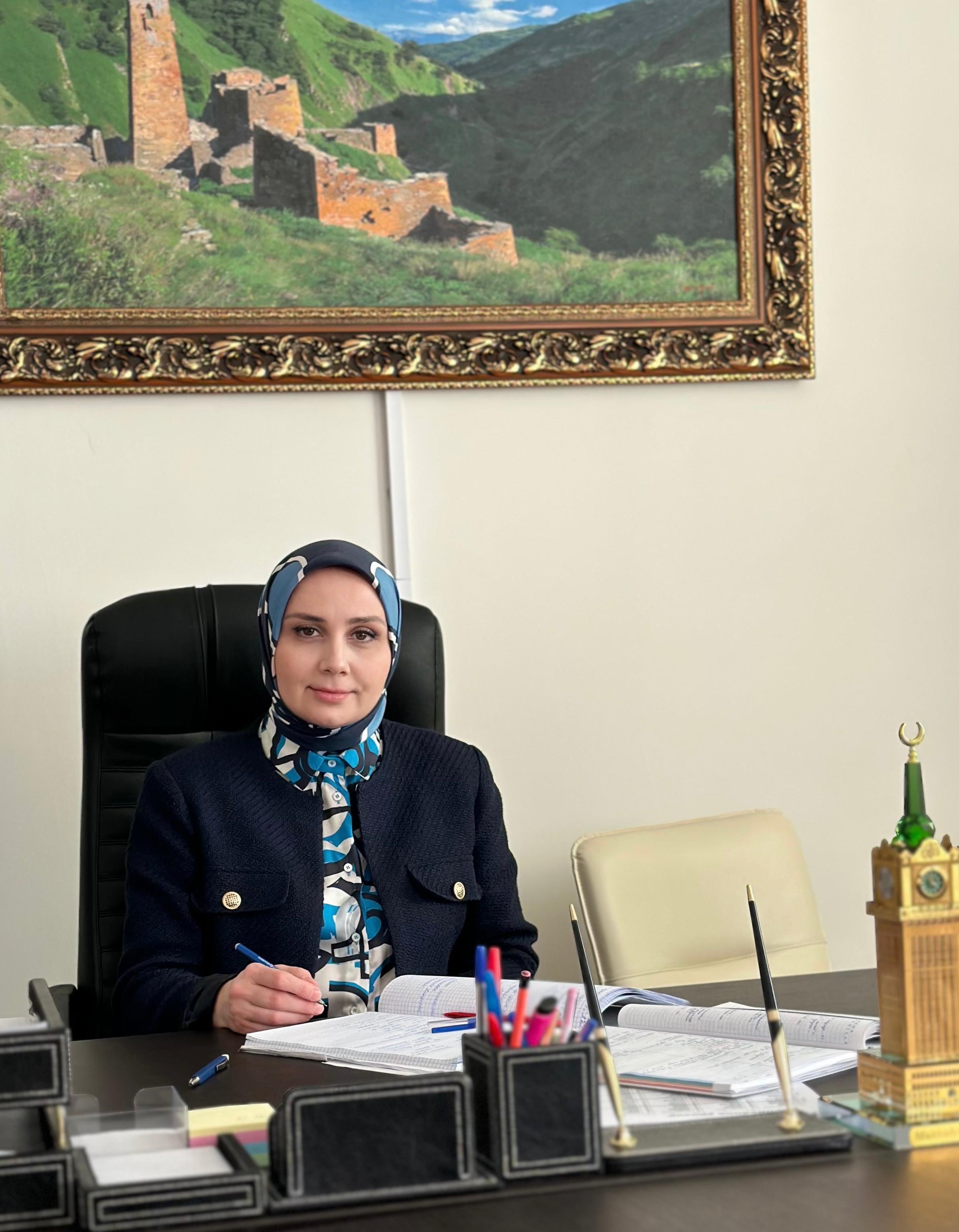 Албогачиева Хадишат Хизировна.
